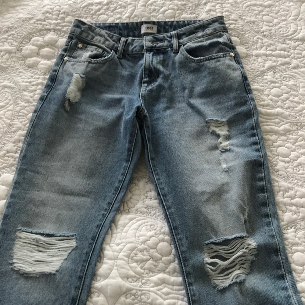 NWOT M1858 High Waisted Jeans (size 4)
